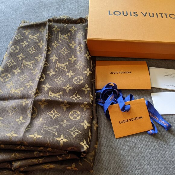 Louis Vuitton Monogram bronze shawl - Brand new with tag on - Picture 2 of 8